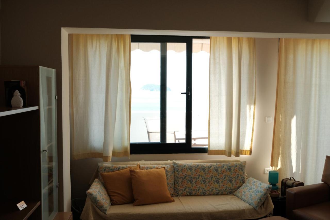 Crystal Bay Apartamento PalaiónTsiflíkion Exterior foto